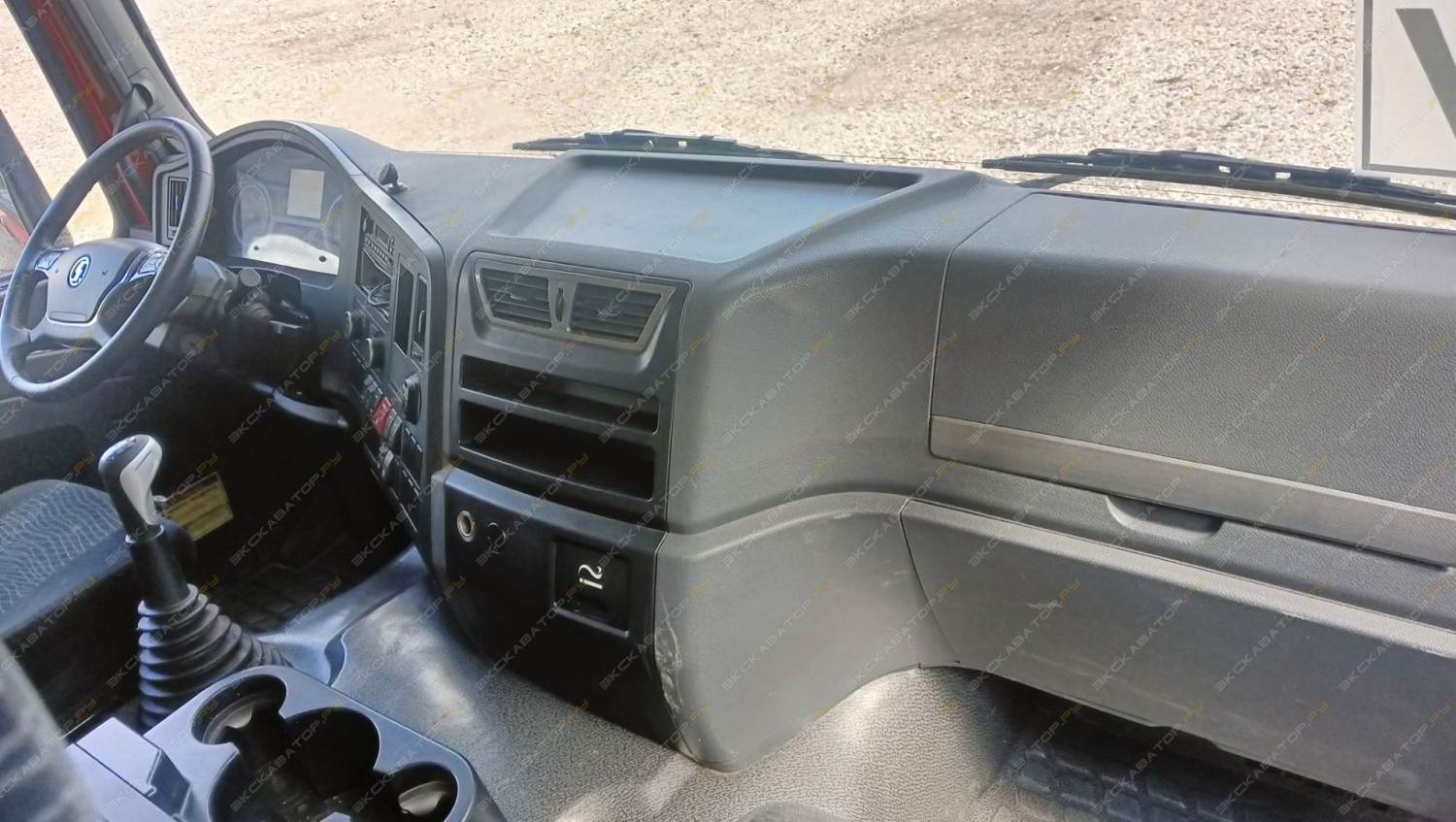 Shacman SX33186V366 [14]