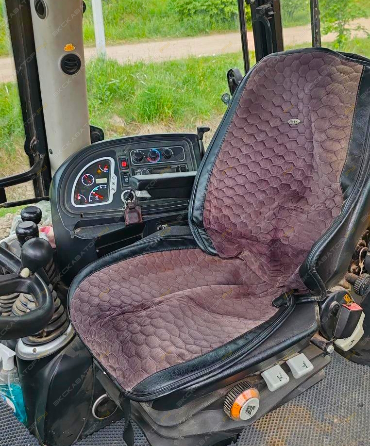 JCB 4CX [5]