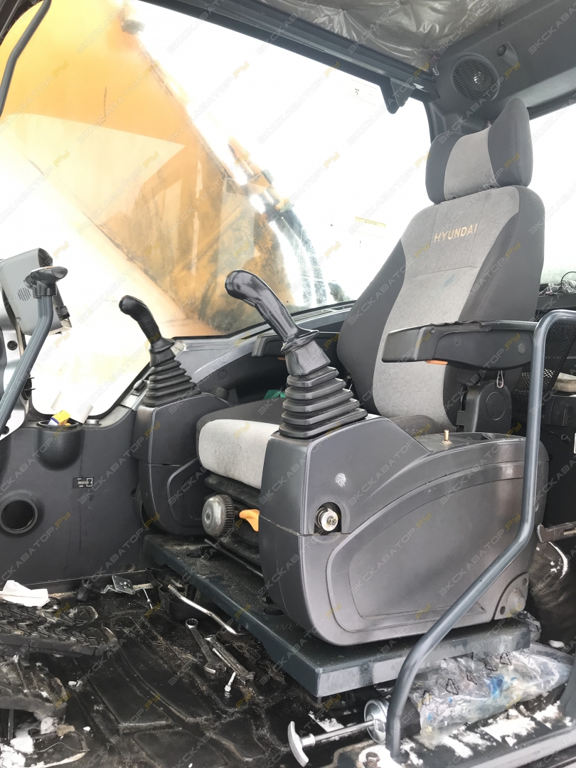 Hyundai R 300LC-9S [3]