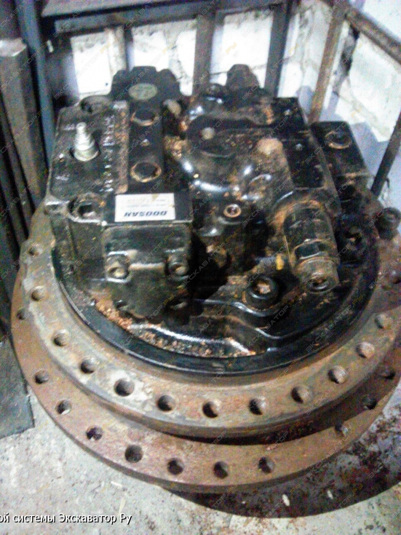 Редуктор хода DOOSAN 340. [2]