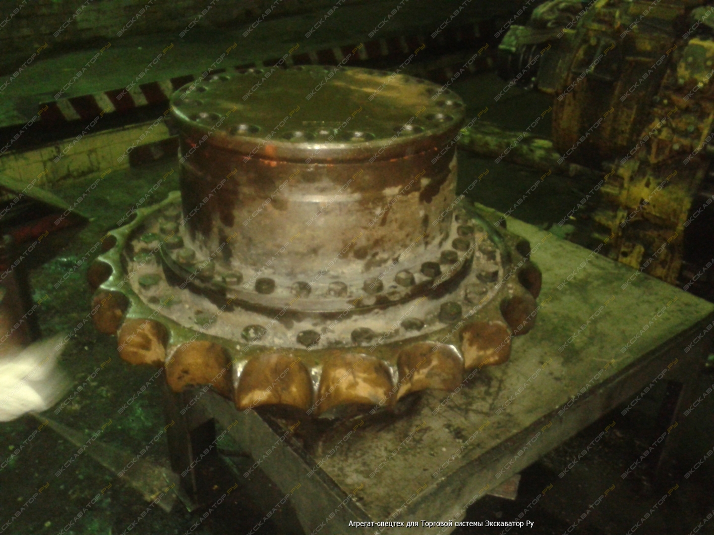 Редуктор хода DOOSAN 340. [4]