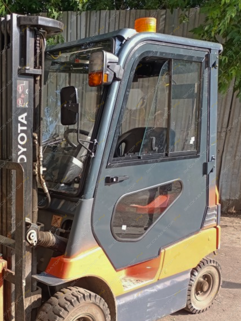 Металлическая кабина на погрузчик Toyota 7FB15 [2]