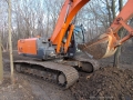 Hitachi ZAXIS 200LC [5]