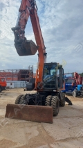 Hitachi ZX160W [3]