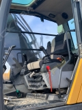 John Deere E260 LC [10]