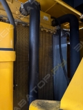 Komatsu D275A-5 [33]