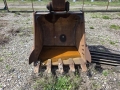Hitachi ZX200-5 [14]