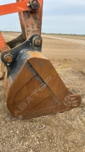 Hitachi ZX240LC [26]