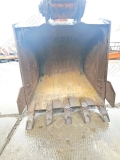 Hitachi ZX200-5 [25]