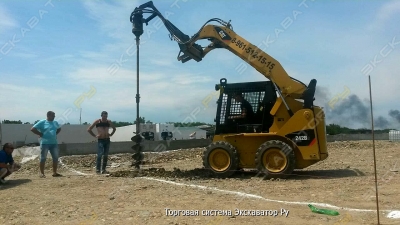 Caterpillar 242D [4]