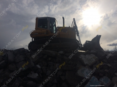 Liebherr PR 724 [1]