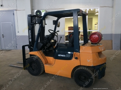 Toyota 42-7FG25 [3]