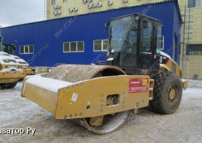 Caterpillar CS76 XT [1]