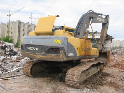 Volvo EC 240B LC [4]