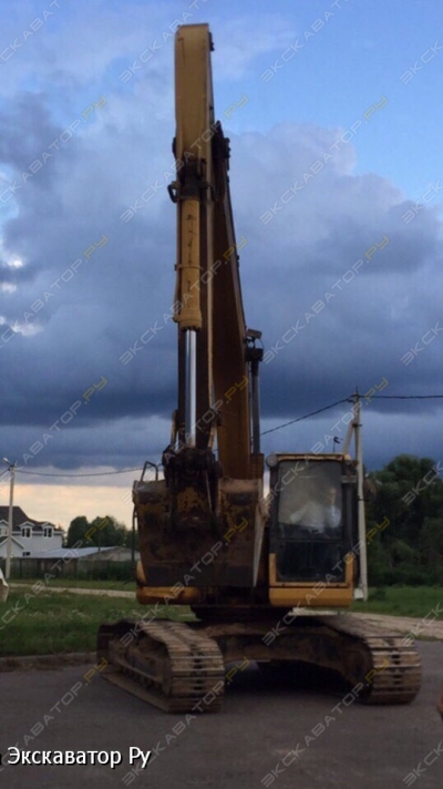 Komatsu PC220-7 [1]