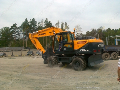 Hyundai R 210W-9S [2]