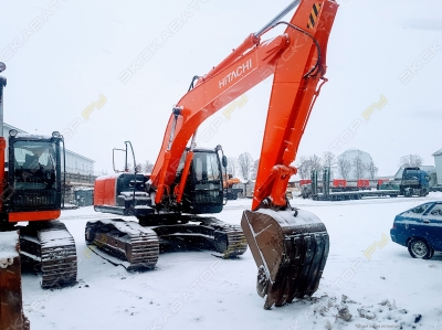Hitachi ZX 200LC [2]