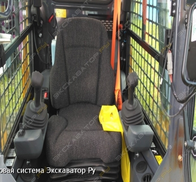 John Deere 318D [2]