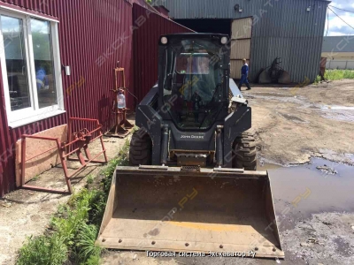 John Deere 318D [2]