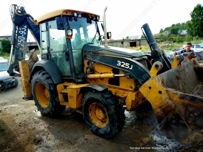 John Deere 325J [0]