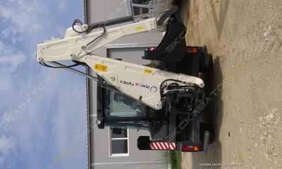 RM-Terex TLB 825 [3]