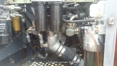 Hitachi ZX 200LC [3]
