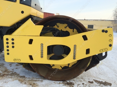 Bomag BW 213 D-4 [2]