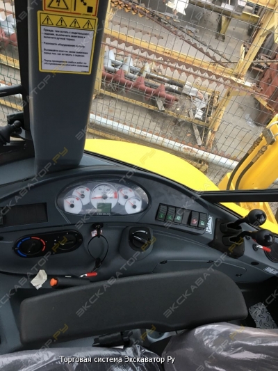 New Holland B115B [4]
