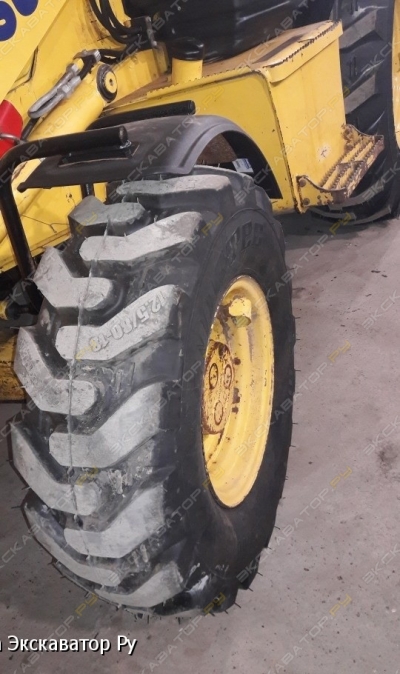 Komatsu WB93R-5 [2]