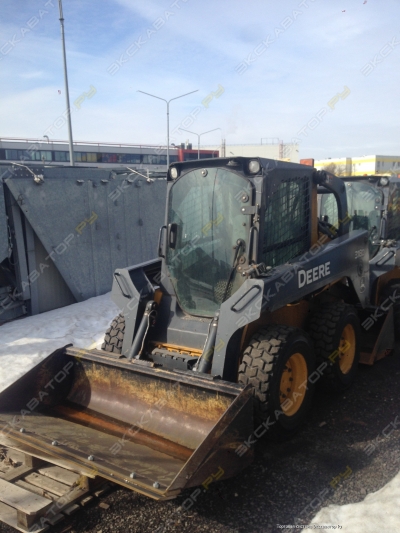 Deere 318D [1]