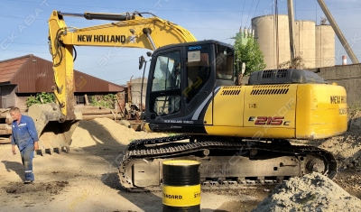 New Holland E215 [3]