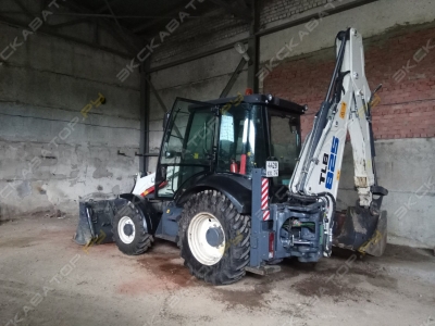 Terex TLB825 [1]