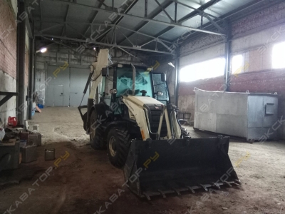 Terex TLB825 [4]