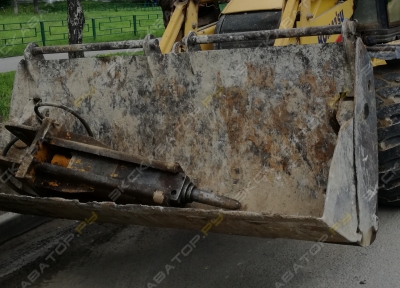 Komatsu WB93R-2 [1]