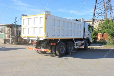 Sinotruk Howo ZZ3327N3847Q [4]