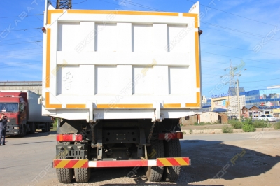 Sinotruk Howo ZZ3327N3847Q [5]