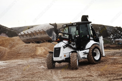 Hidromek HMK 102B [0]
