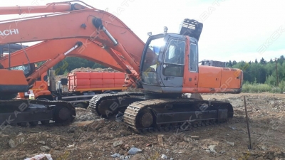 Hitachi ZX330 [3]