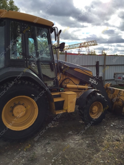 John Deere 325J [0]