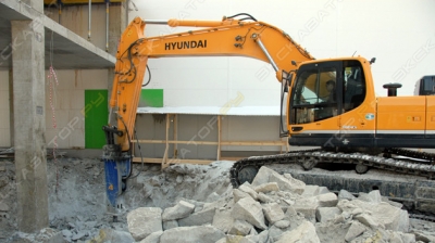 Hyundai R 220LC-9S [1]