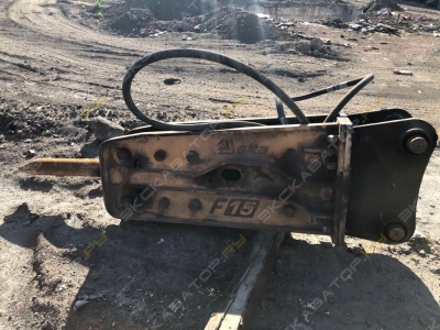 Hyundai R 220LC-9S [4]