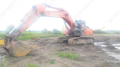Hitachi ZX330 [1]