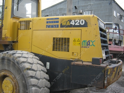 Komatsu WA420-3 [2]