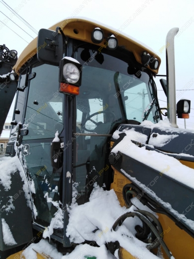 John Deere 325K [0]