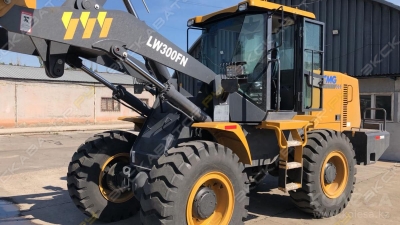 XCMG LW300FN [0]