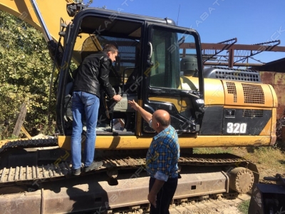 Caterpillar 320 [0]