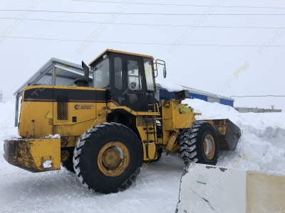 XCMG LW300K [1]