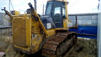 Komatsu D65E-12 [4]
