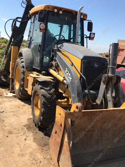 John Deere 325K [2]