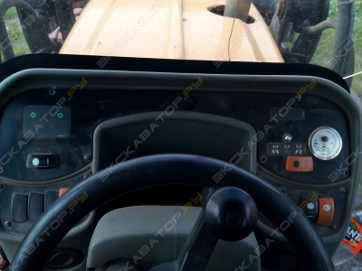 Caterpillar 442D [4]